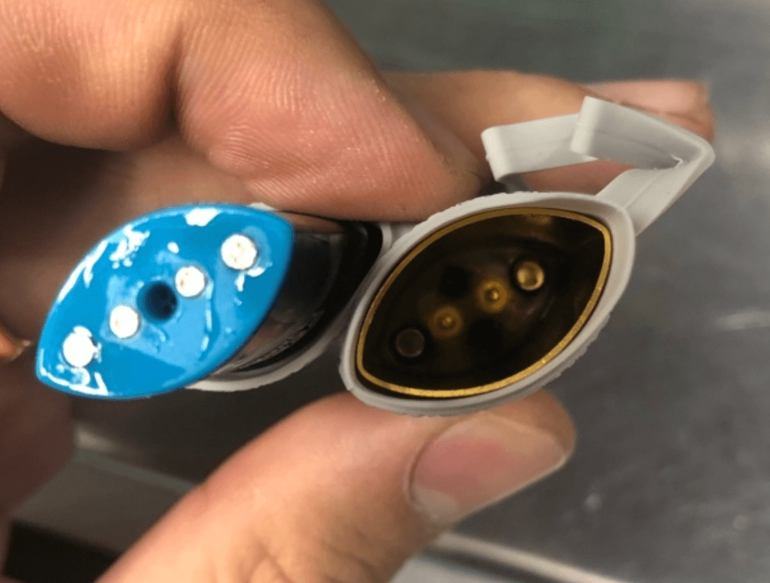 悅刻空煙彈注油底部漏油怎么處理(悅刻煙彈漏油漏到煙桿里怎么辦)