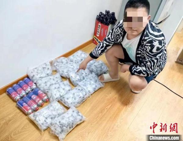 長春警方跨省破獲“上勁電子煙”案