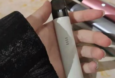 悅刻五代怎么調節煙霧大??？