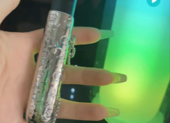 悅刻五代有藝術家系列嗎？