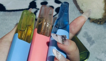 悅刻幻影pro要用專門煙彈嗎？