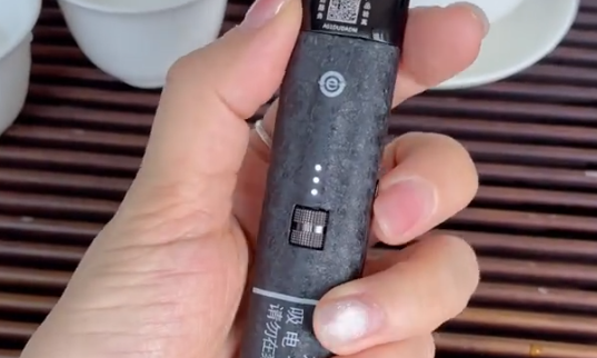 悅刻的宙斯煙桿是第幾代產品？