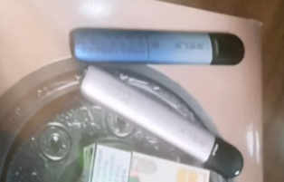 悅刻四代怎么拆開？