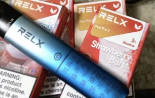 悅刻二代煙桿能用四五代煙彈呢？