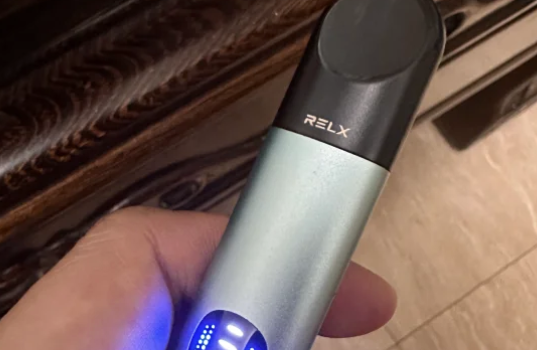 悅刻五代藝術家煙桿多少錢？