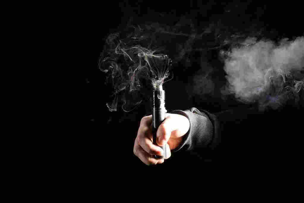 霧化能量棒在哪買悅刻暴跌50%后，我們找了8位電子煙從業者聊了聊未來