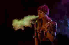 果味電子煙潛入校園 學生好奇家長擔憂