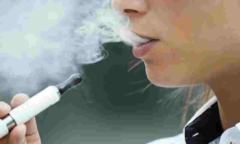 科技在早聞：雷蛇推出可為 iPhone 11 降溫的保護殼，美國擬禁止調味電子煙上市