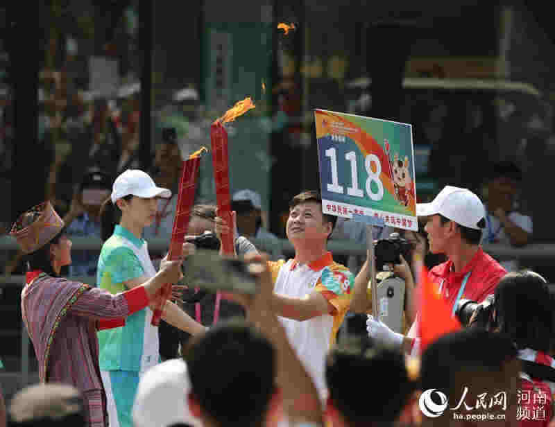 河南鄭州：點燃民族圣火點燃華夏激情