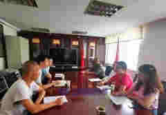 昆明官渡區煙草專賣局與市場監管局就開展電子煙市場執法檢查聯合行動進行商談