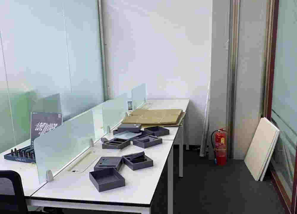 2020，一家電子煙公司的意外死亡 