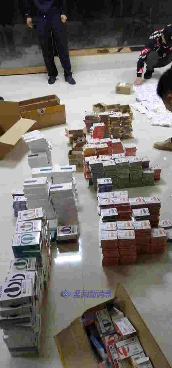 電子煙微商售假悅刻案告破：半個月銷售額60余萬元，4人被抓 