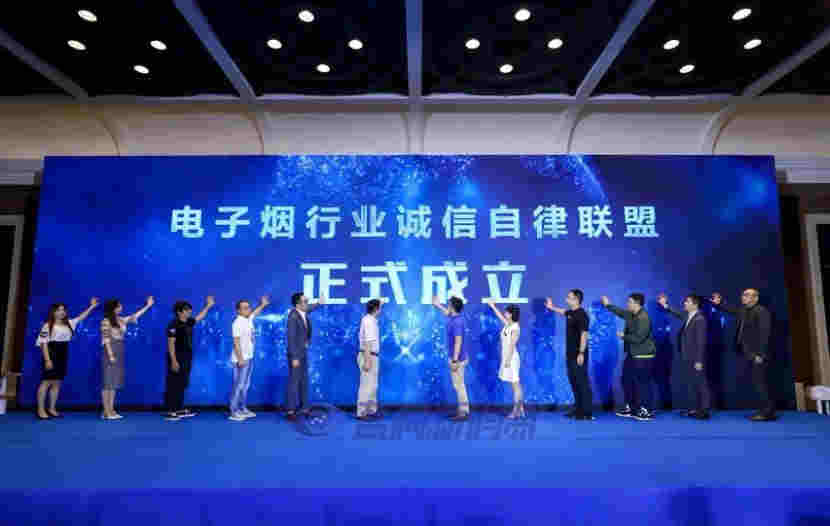 YOOZ正式上線年齡驗證功能：線上+線下雙打通，為保護未成年人再立一道墻