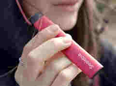 電子煙戒煙效果并不理想，最多只能算減害和替代