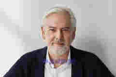 菲莫國際CEO：曾考慮出售萬寶路香煙業務，但轉型無煙需要資金