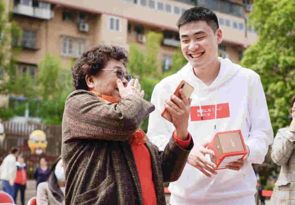 RELX悅刻（霧芯科技）發布《RELX悅刻社會責任報告2020-2021》 