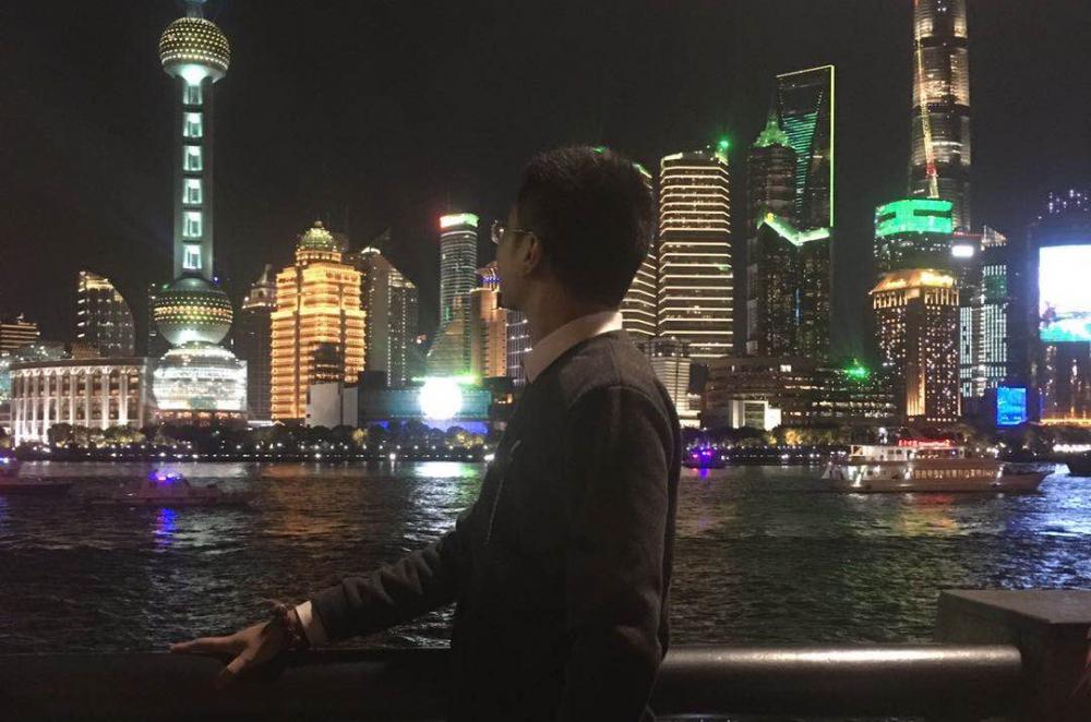 非我故事匯：一個背包兩條腿跑出的百萬市場