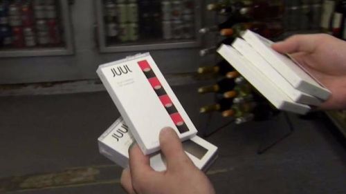 電子煙抽完不斷電(電子煙吸一口后不斷電)