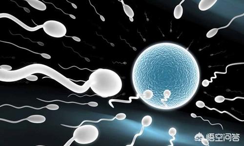 站在水里電子煙的圖